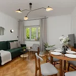 Stylish Nowolipie Close To Old Town Square By Renters * Warszawa