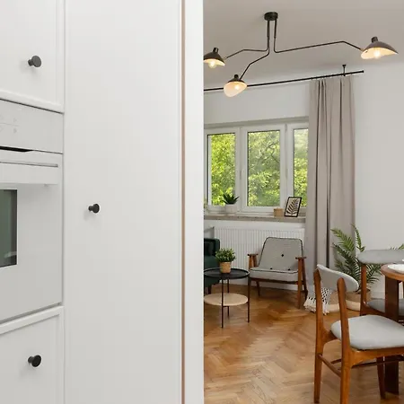 Stylish Nowolipie Close To Old Town Square By Renters Apartment